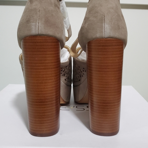 NWT! Joe's Jeans Lorne platform sandals - Picture 9 of 11